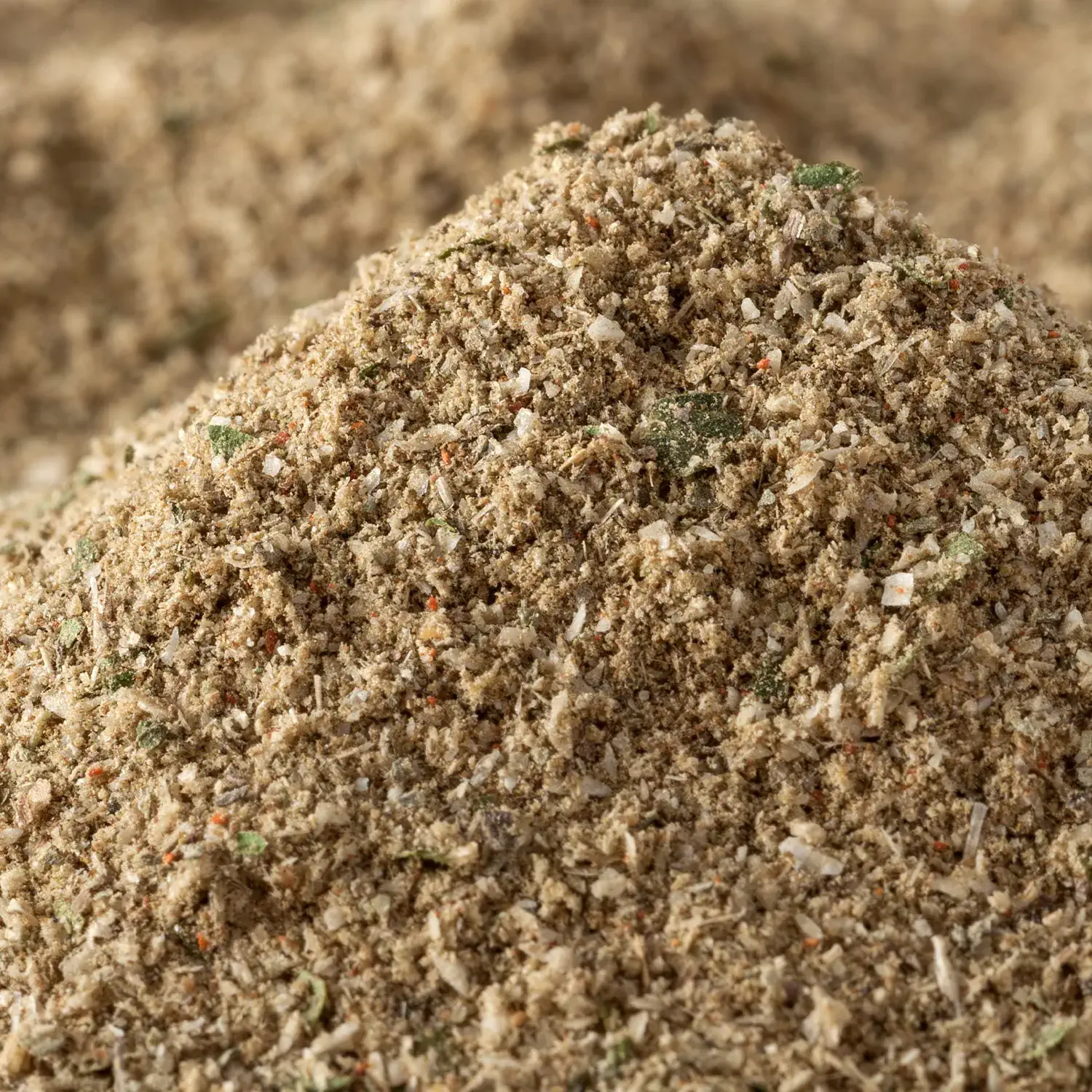 Nahaufnahme von gemahlenen Tessiner Kräutern