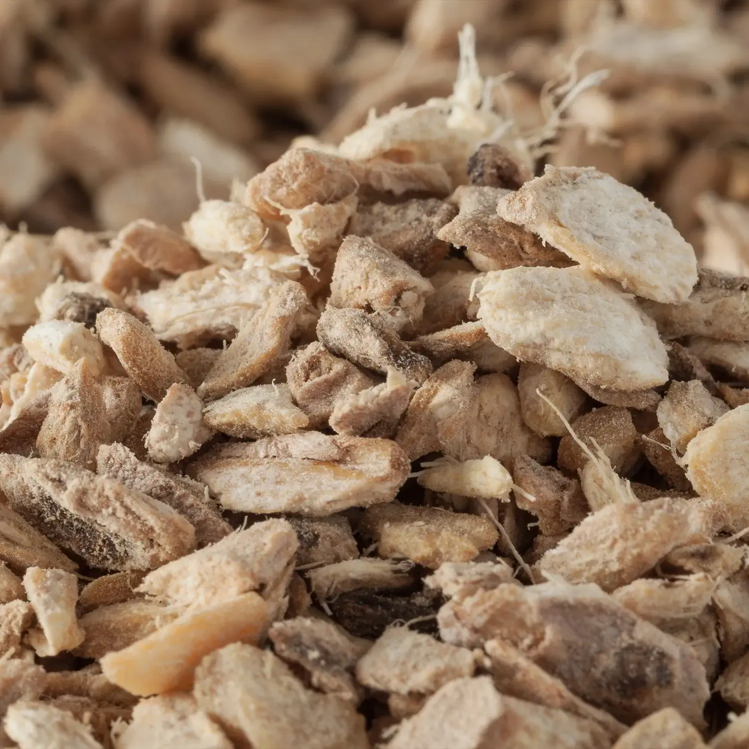 Nahaufnahme von geschnittenem Ingwer