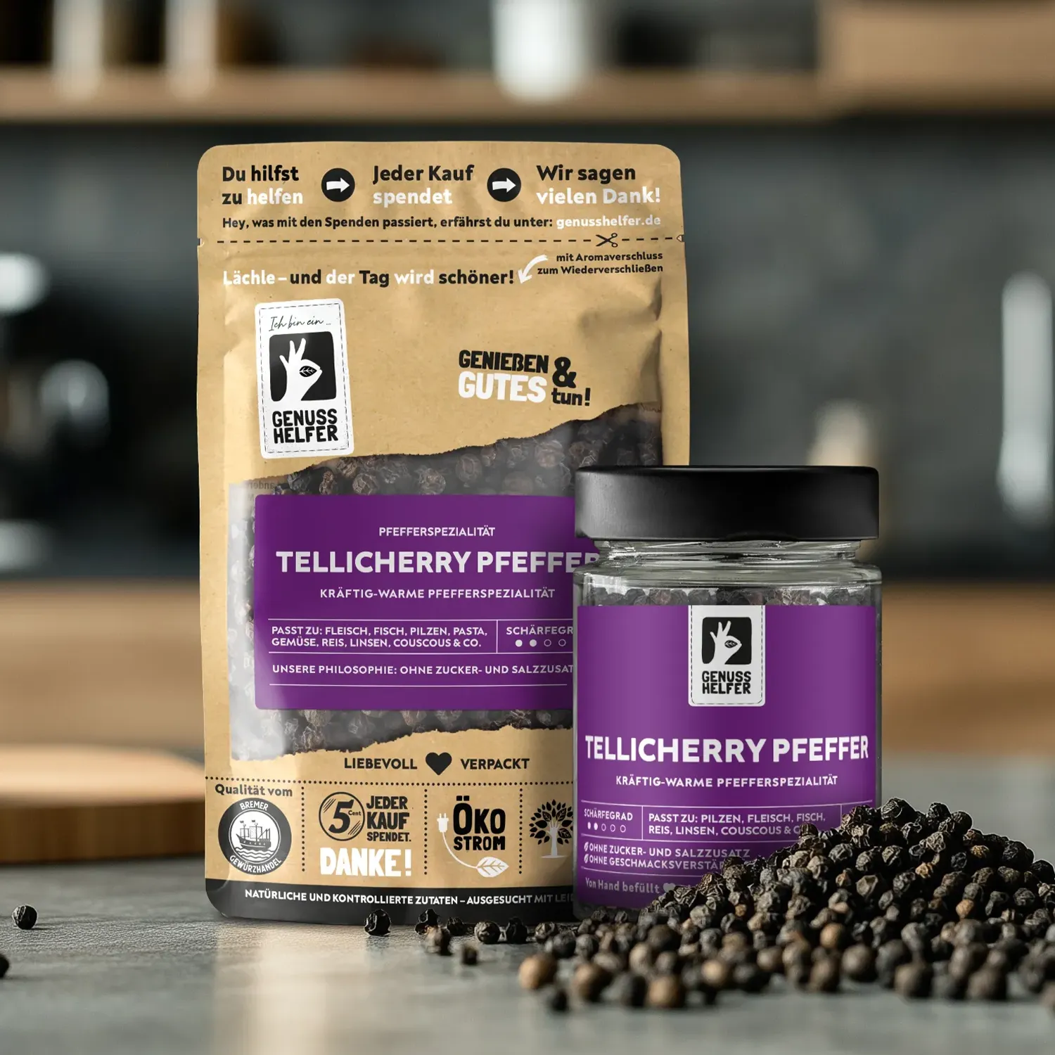 Präsentation ganzer Tellicherry-Pfefferkörner