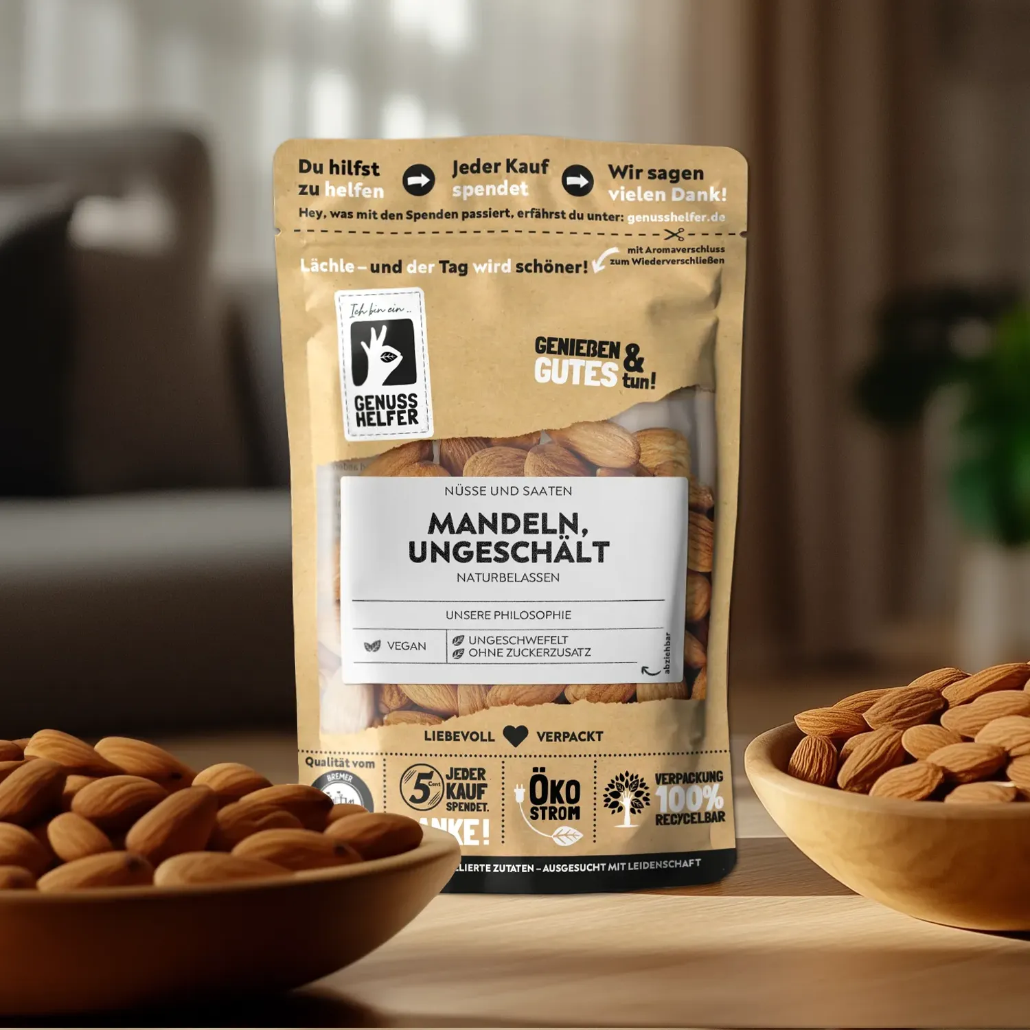 Präsentation ganzer, ungeschälter Mandeln